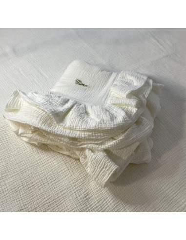 trusou botez muselină albă cu volane amaria