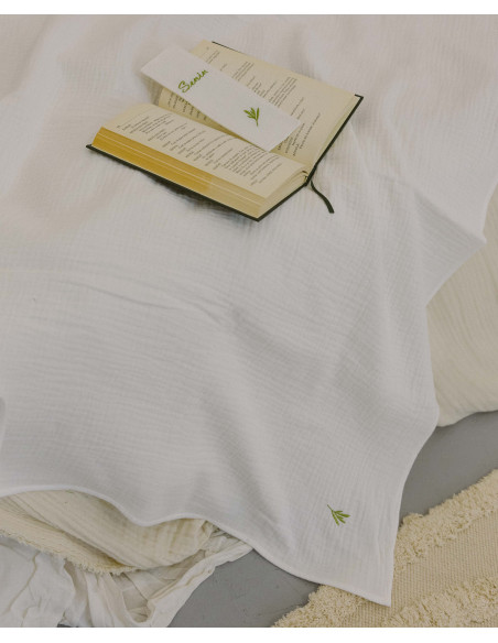 Prosop muselină folosit ca pled