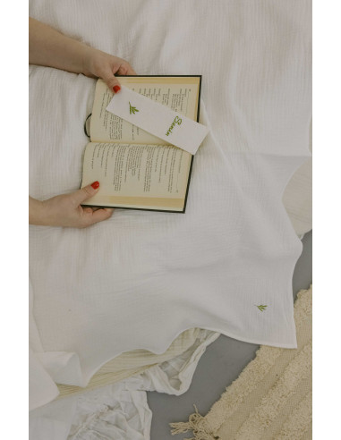 Prosop muselină folosit ca pled