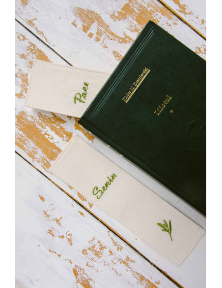 Semn de carte textil brodat Senin
