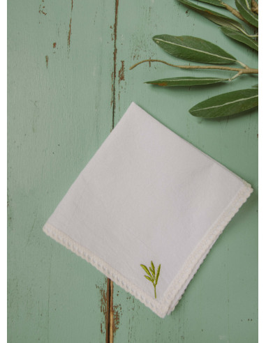 Batistă brodată cu frunză de măslin