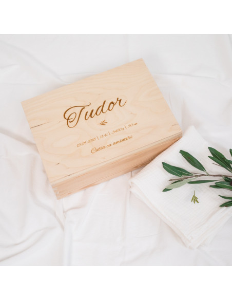 Cutie cu amintiri personalizată