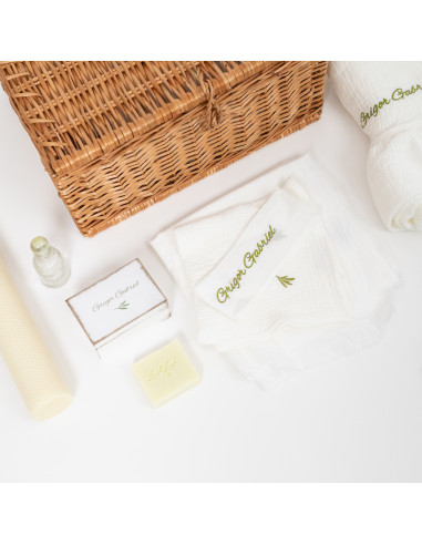 Trusou pentru botez cu păturică din muselină cu...