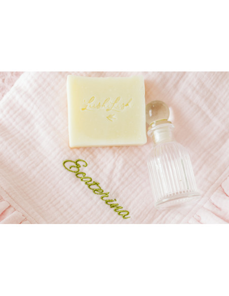 Trusou botez pentru fetițe Roz în cutie de lemn