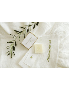 Trusou botez unisex cu muselină cu volane